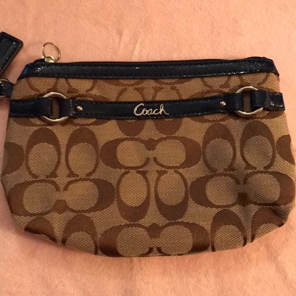 Coach purselet